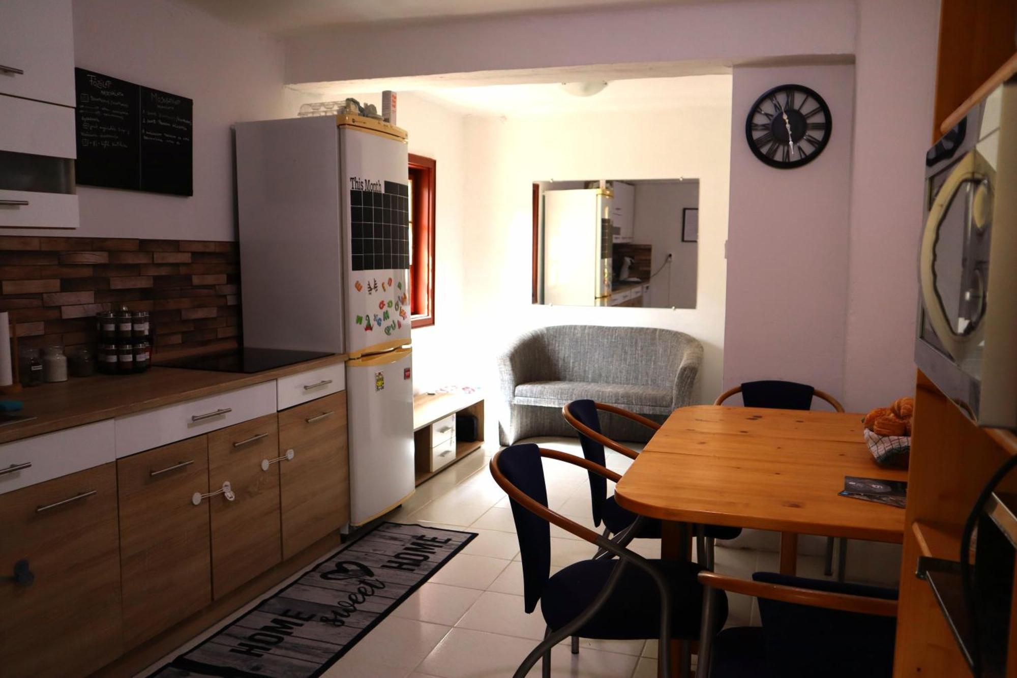 Madarles Vendeghaz Villa Abaliget Luaran gambar