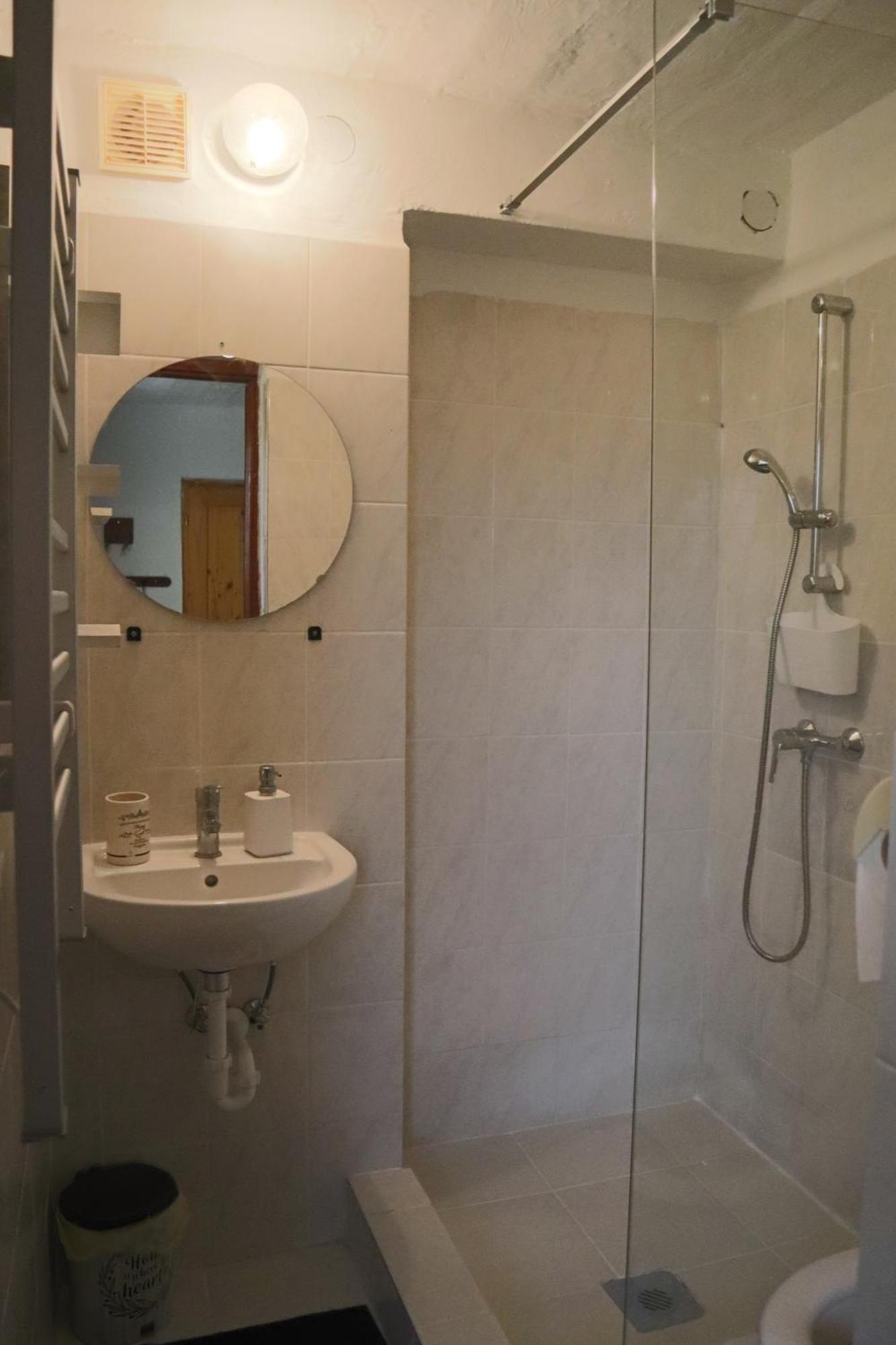 Madarles Vendeghaz Villa Abaliget Luaran gambar