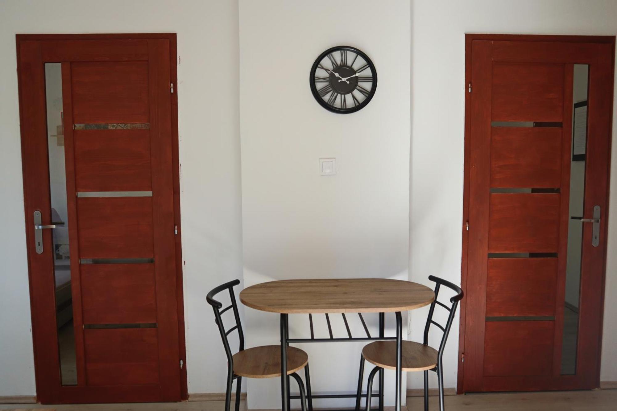 Madarles Vendeghaz Villa Abaliget Luaran gambar